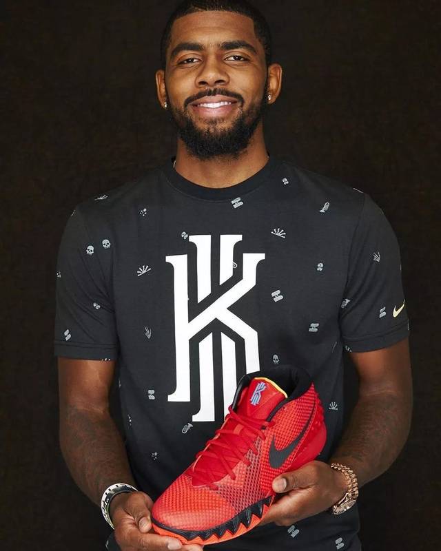 意媒：39岁拉莫斯被推荐给米兰，管理层和阿莱格里将进行评估（意媒：米兰获荐39岁拉莫斯，俱乐部高层与阿莱格里将联合评估）