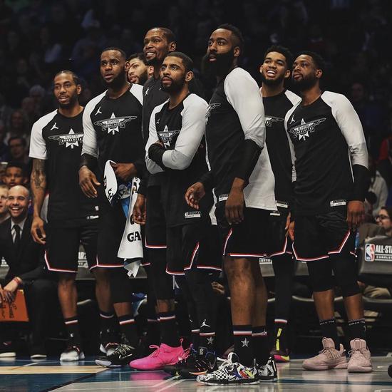 米体：热刺看上比塞克，英超对球员很有吸引力（米体：热刺有意引进比塞克，英超对其吸引力十足）