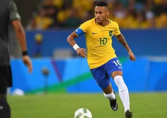 会推迟吗？阿拉伯杯决赛举办场地同样持续天降暴雨（阿拉伯杯决赛地遭遇持续暴雨，比赛会延期吗？）