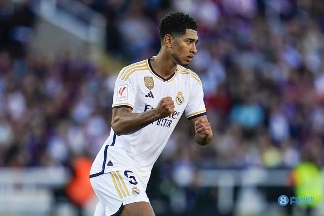 西甲16轮比赛精彩纷呈，多队争夺保级名额，各队表现起伏，悬念迭起。（西甲第16轮看点十足：保级混战升级，球队状态起伏，悬念丛生）