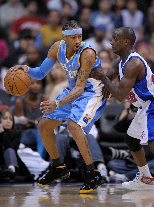 罗马诺：曼城正在积极推进塞梅尼奥的转会，希望尽快得到答复（罗马诺：曼城加速推进塞梅尼奥引进，盼尽快收到回应）