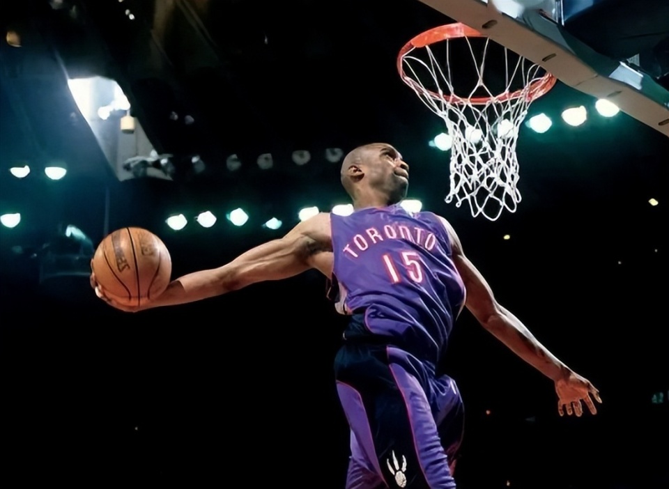 美记：这或是马刺本赛季的最佳胜利，面对全主力终结雷霆连胜（美媒：马刺击败满员雷霆终结连胜，或为本季最佳一胜）