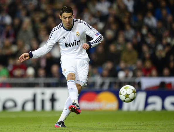 多家媒体：萨拉赫将入选战布莱顿大名单，该决定由斯洛特做出（斯洛特拍板，萨拉赫入选战布莱顿名单，已获多家媒体证实）
