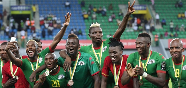 球迷：这场比赛值得反复看（球迷直呼：这场比赛百看不厌）